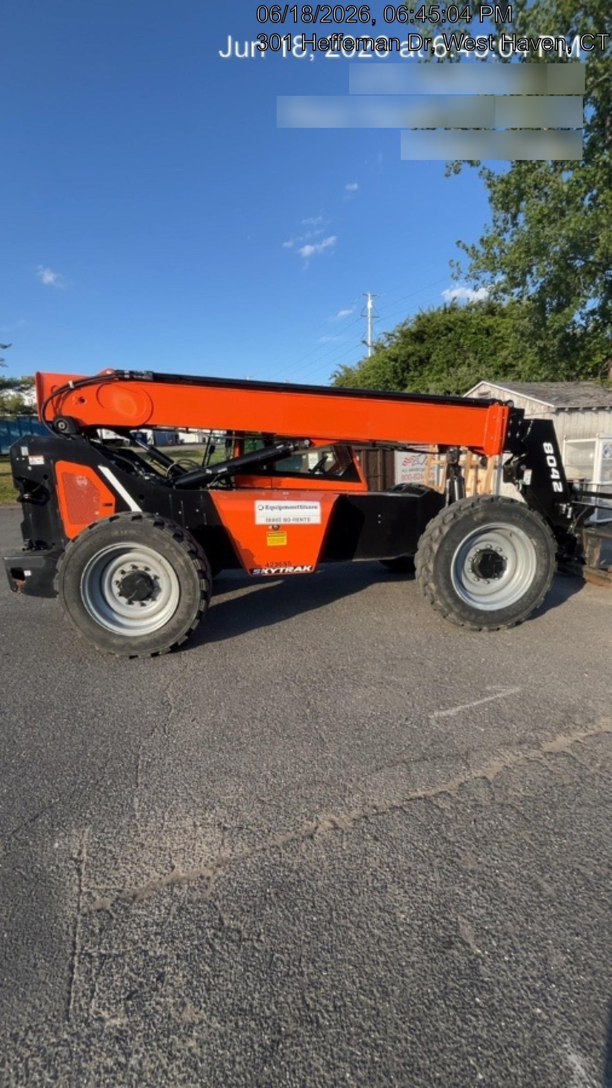 2024 SKYTRAK 8042