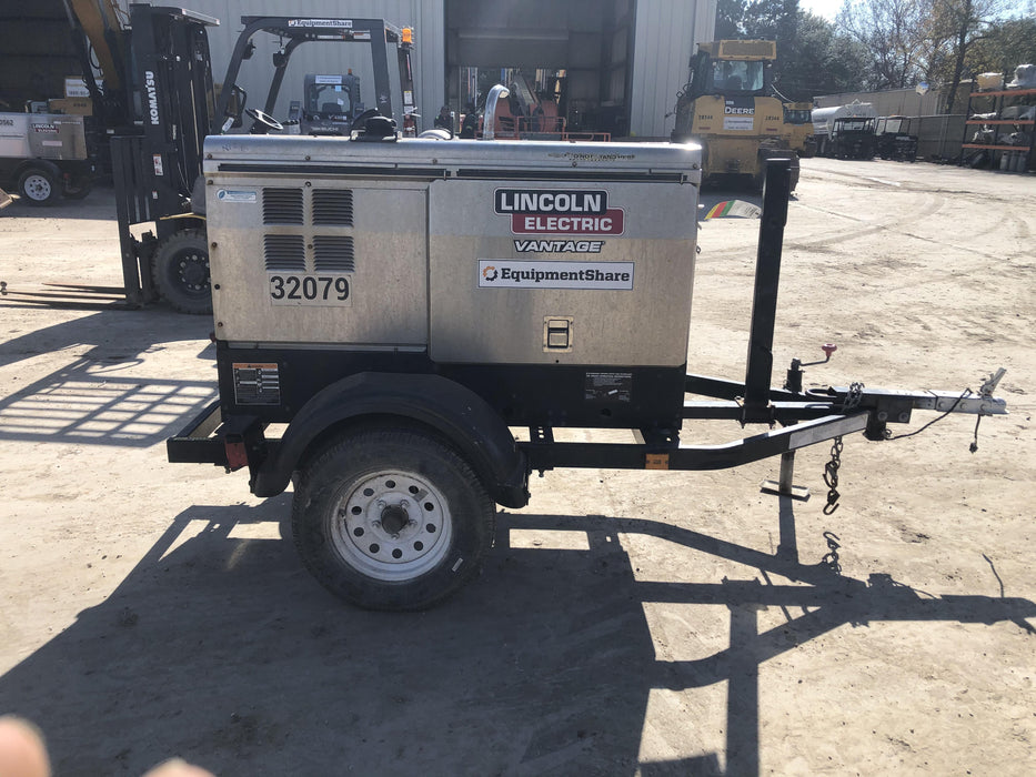 2019 Lincoln Electric Vantage 322 Welder Ready-Pak 3, Two wheel trailer, Fender and Light kit, Cable Rack