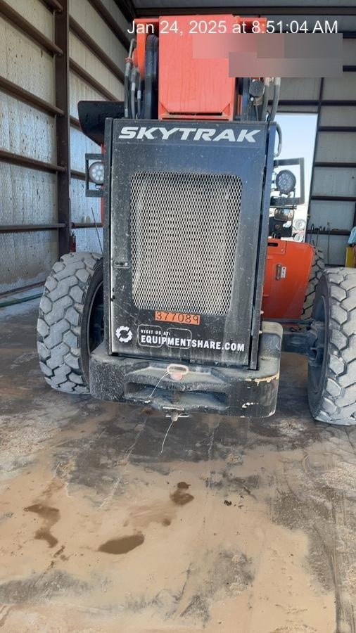 2023 SKYTRAK 8042