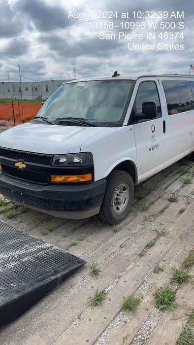 2023 CHEVROLET Express Van - Rental