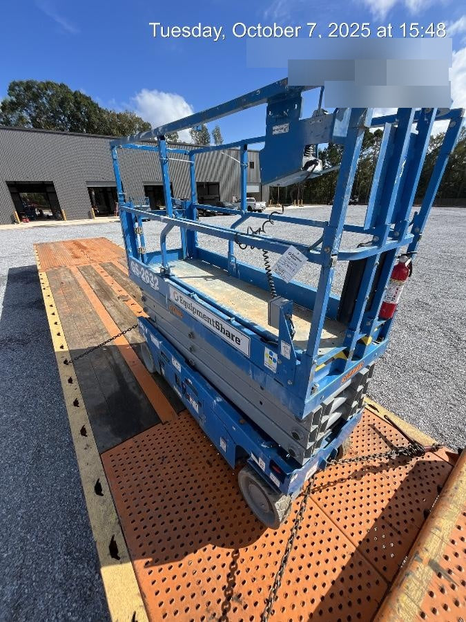 2023 GENIE GS-2632