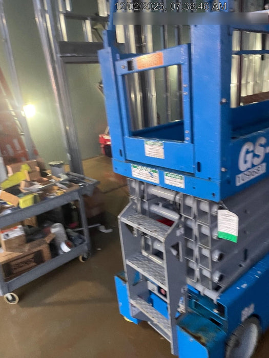 2020 Genie GS-3232 Standard, Folding half height swing gate