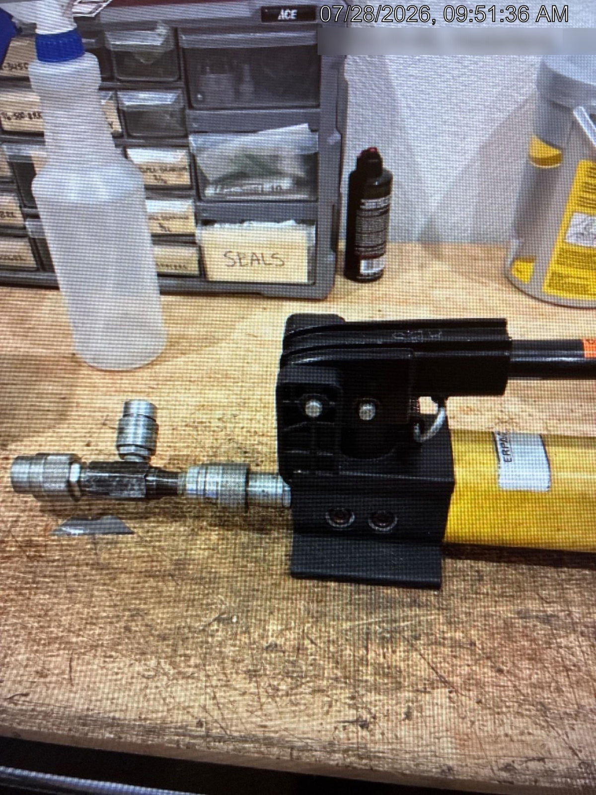 2040 ENERPAC P392