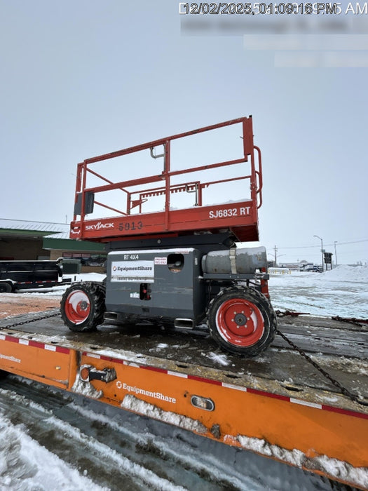 2017 SKYJACK SJ6832 RT