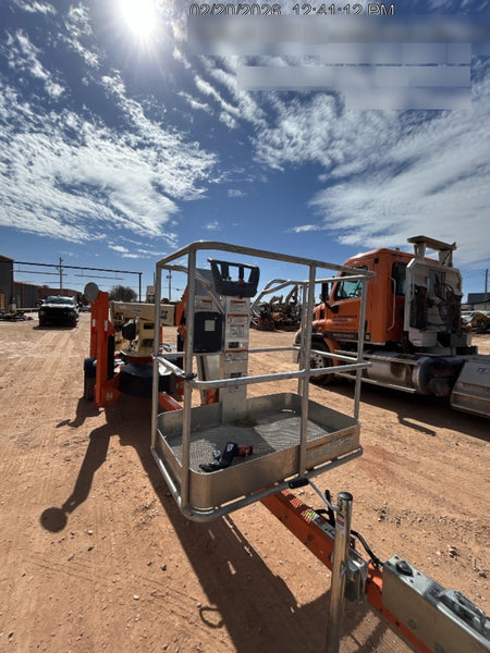 2023 JLG T500J