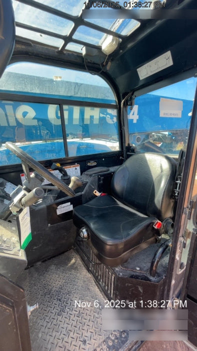 2018 Genie GTH-844 Genie GTH-844 w/Enclosed Cab w/HVAC, Work Lights, Solid Tires, Beacon, 60" Carriage and Forks