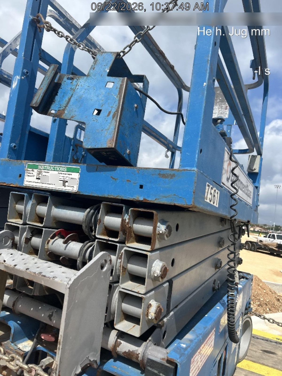 2017 Genie GS-1930 Genie GS-1930 Lift w/Fixed Rail and Chain Entry