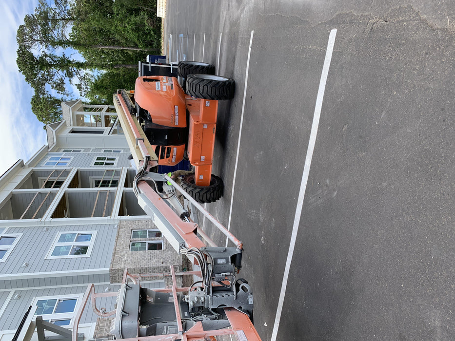 2019 JLG 600AJ