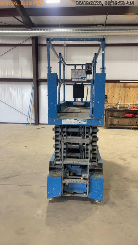 2017 Genie GS-3232 Genie GS3232 Lift w/Folding Rails and Swing Gate