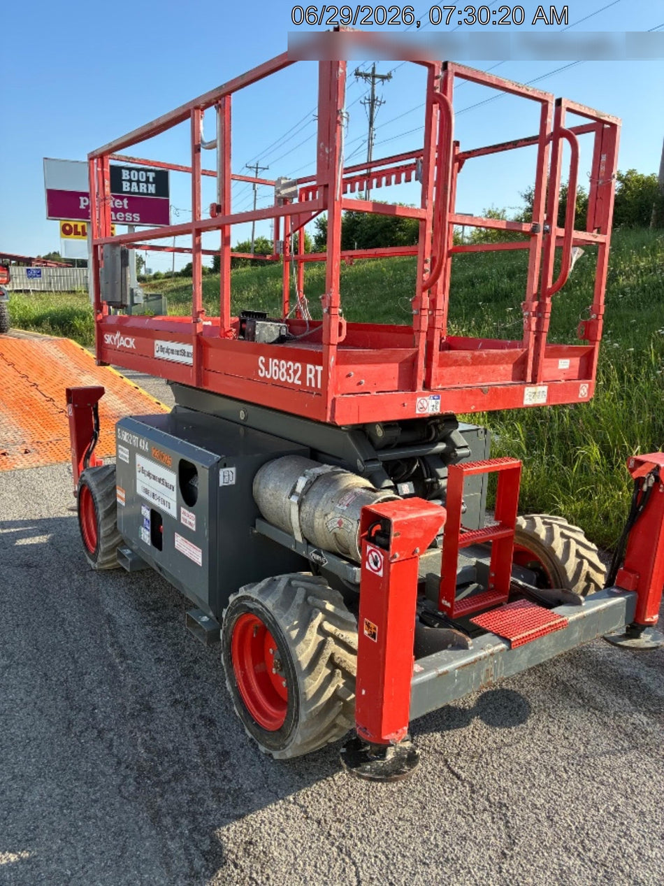 2022 SKYJACK SJ6832 RT