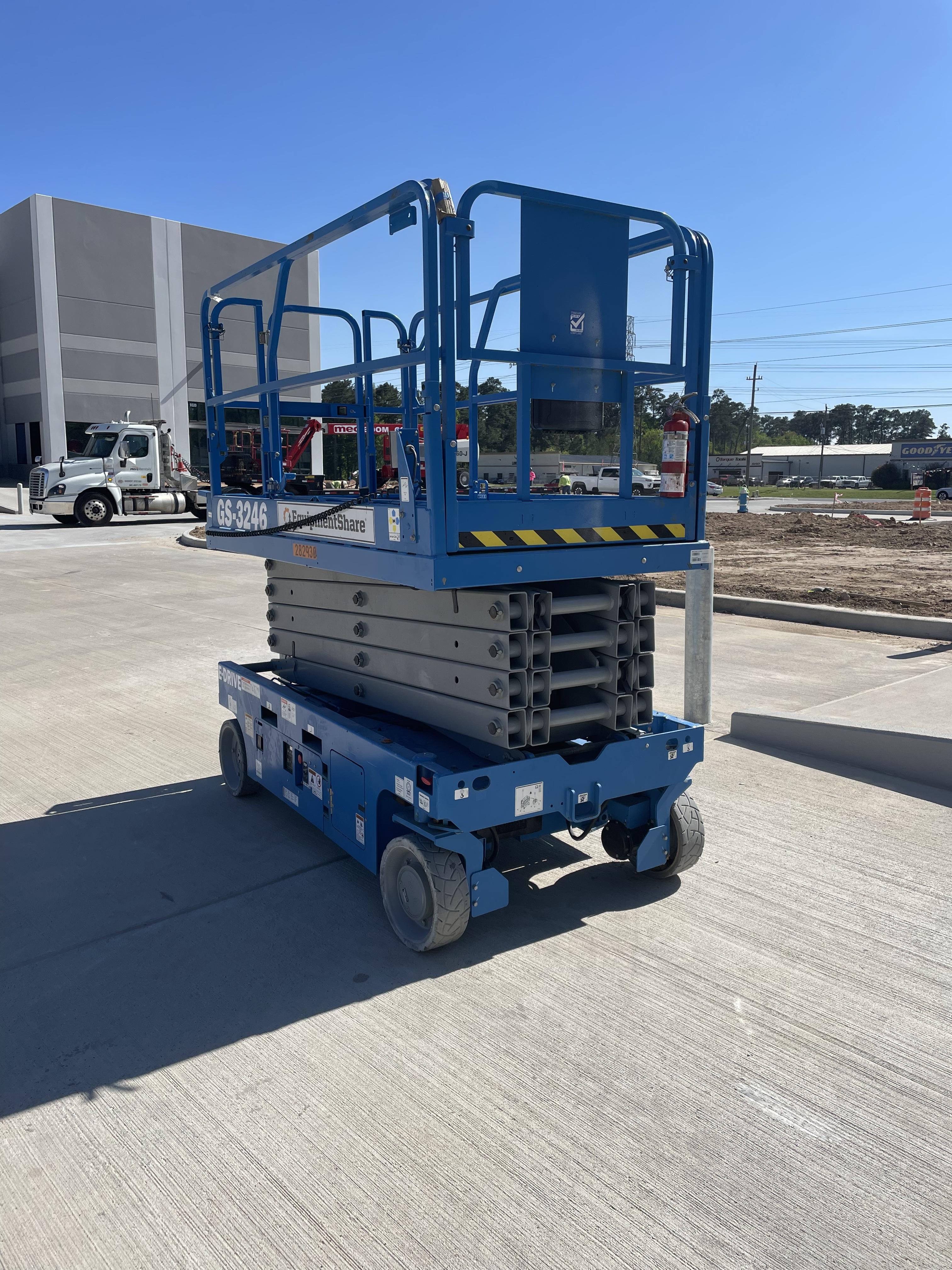 2022 GENIE GS-3246
