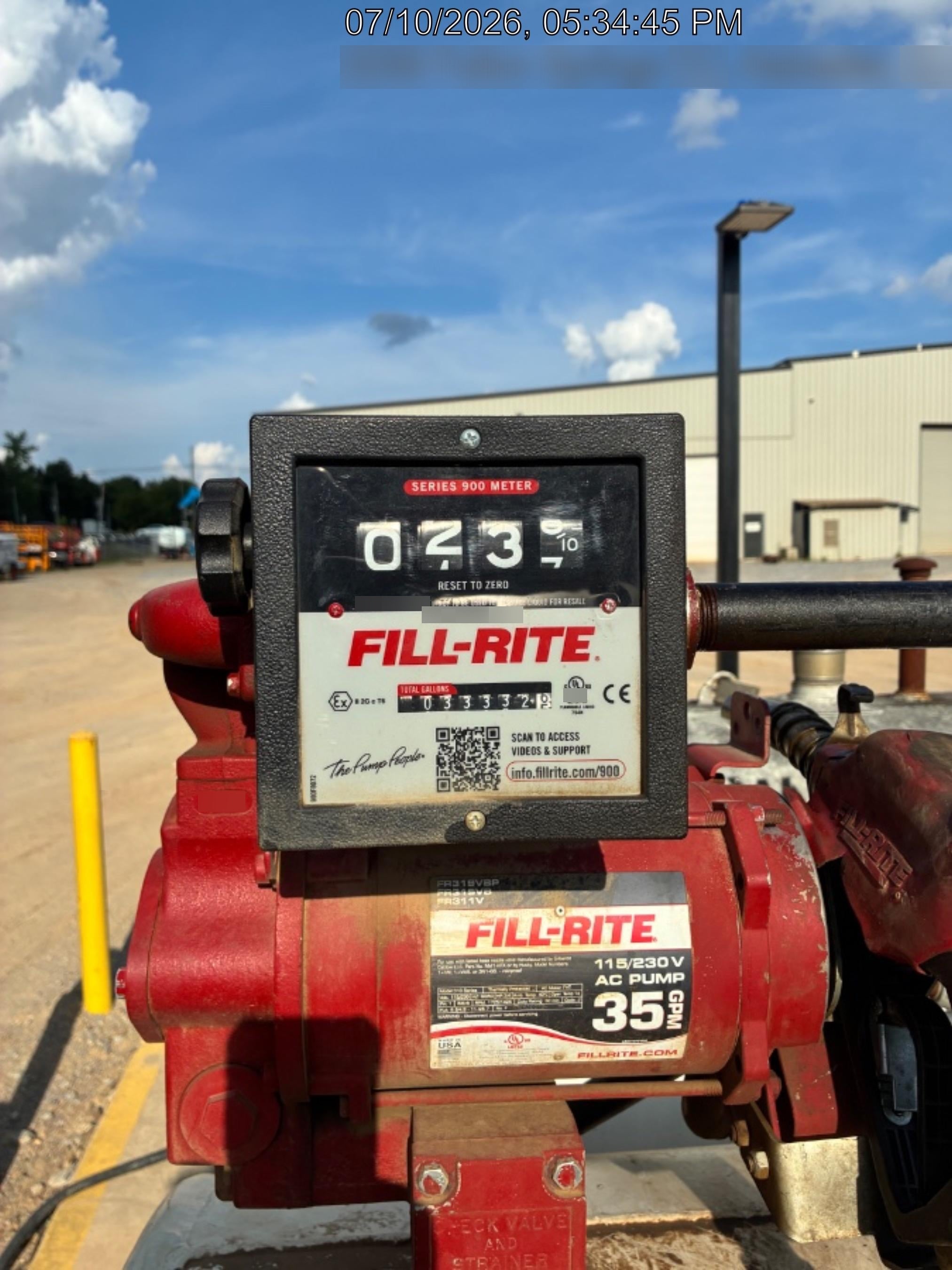 2018 Genie GTH-1056 Genie GTH-1056 w/ROPS, Work Lights, Solid Tires, RH Cab Mesh, Beacon, 60" Carriage and Forks
