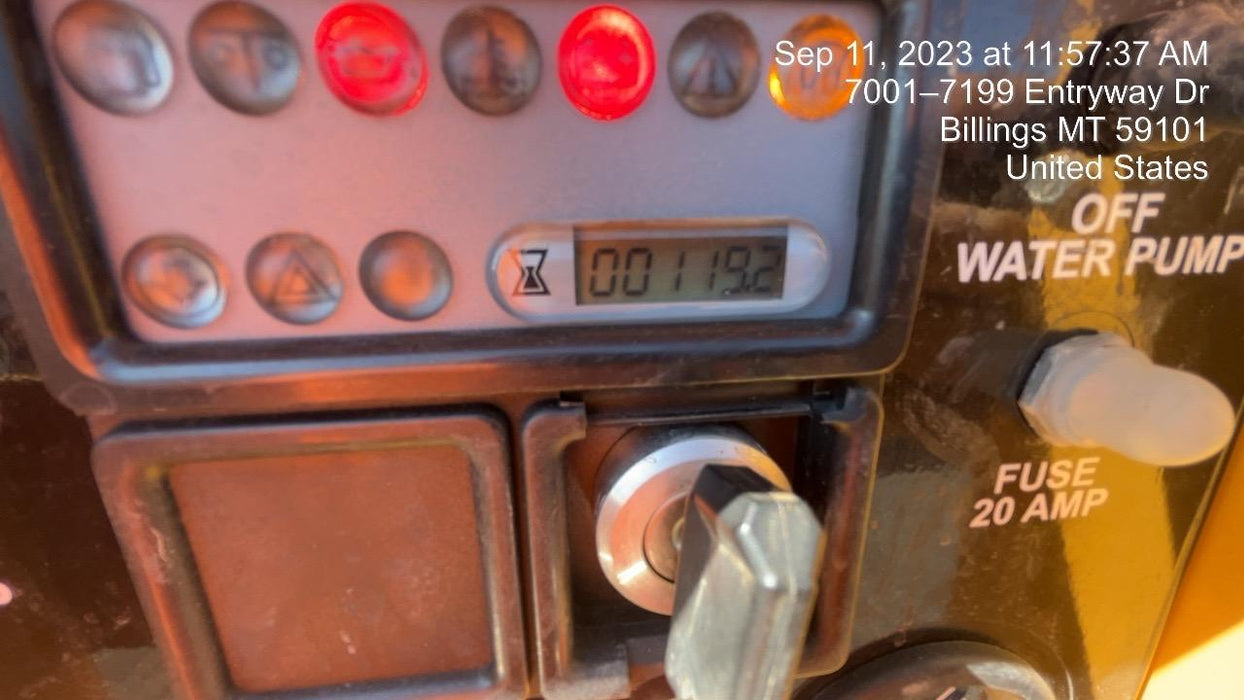 2023 Vac-Tron LP573XDT T4 Koehler Diesel Engine, 500 Gallon Debris Tank, x2 100 Gallon Water Tanks