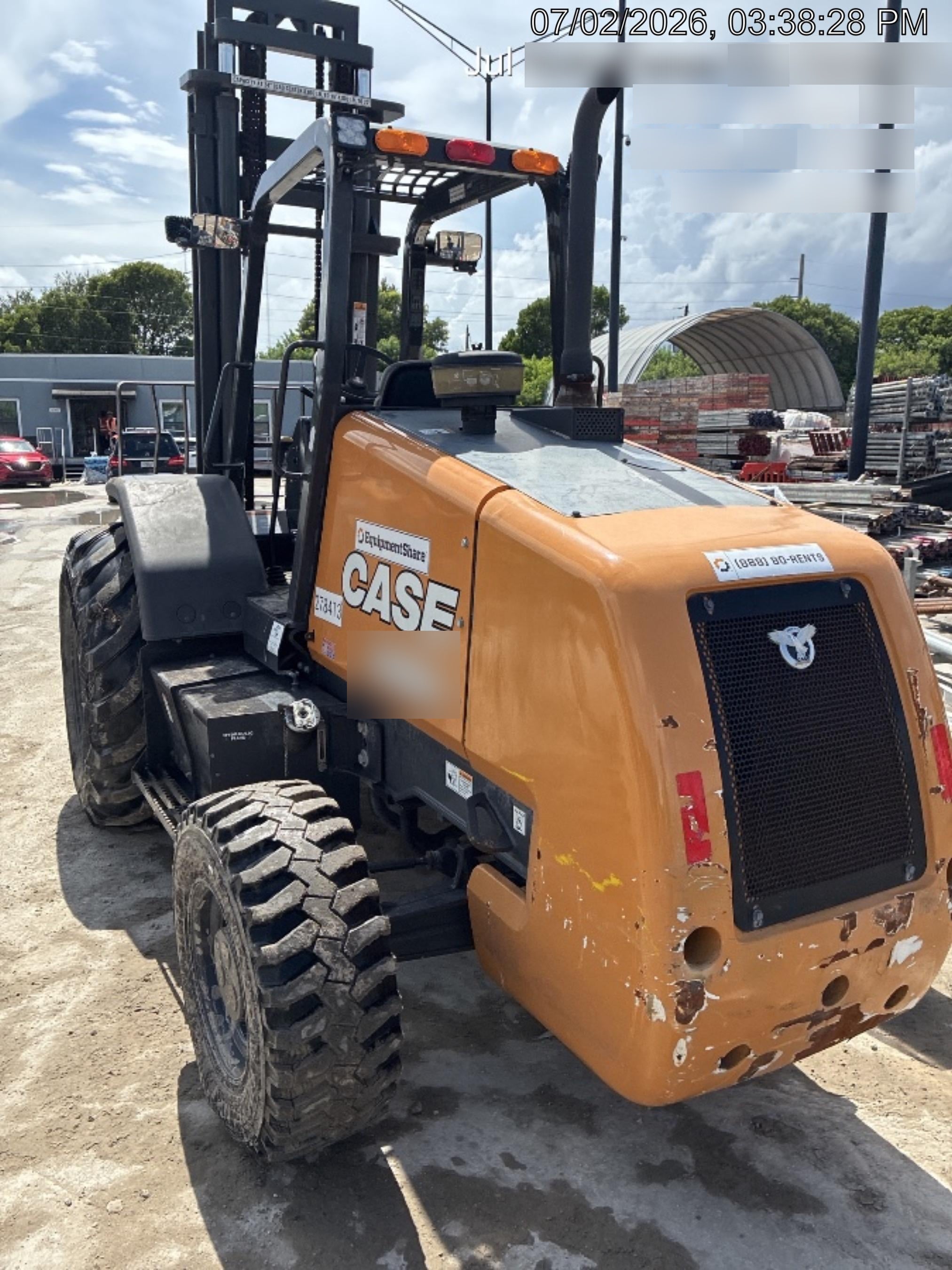 2023 CASE 588H
