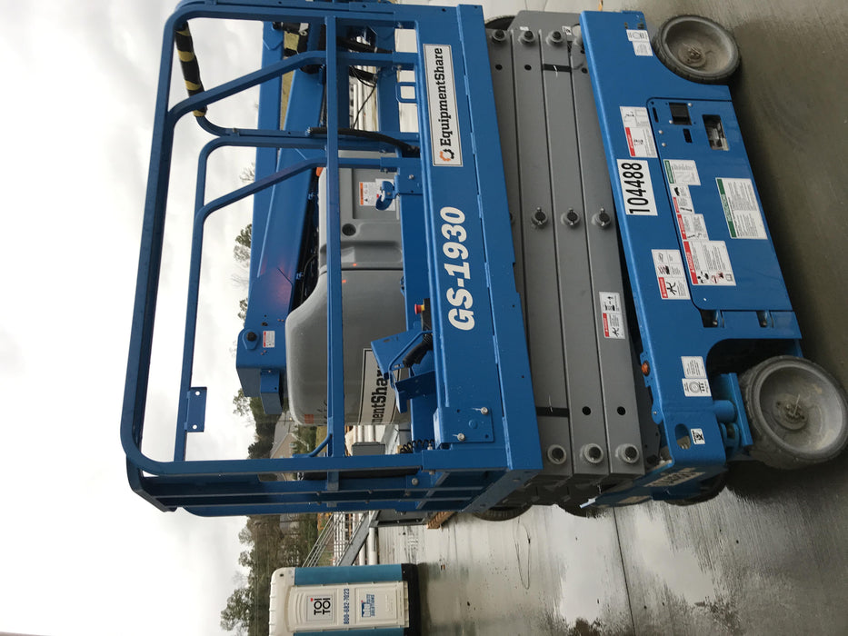 2020 Genie GS-1930 Fixed rails with chain entry gate - Pre A92.20