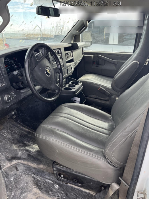 2023 CHEVROLET Express Van - Rental