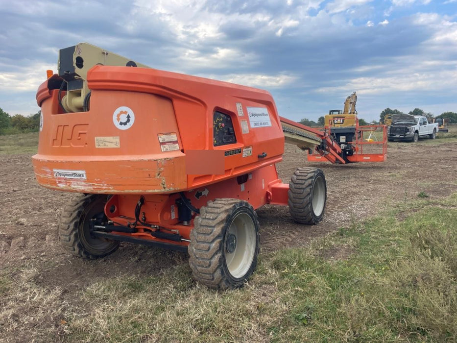 2019 JLG 660SJ