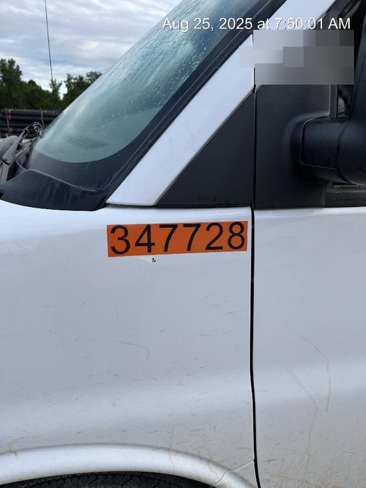 2023 CHEVROLET Express Van - Rental