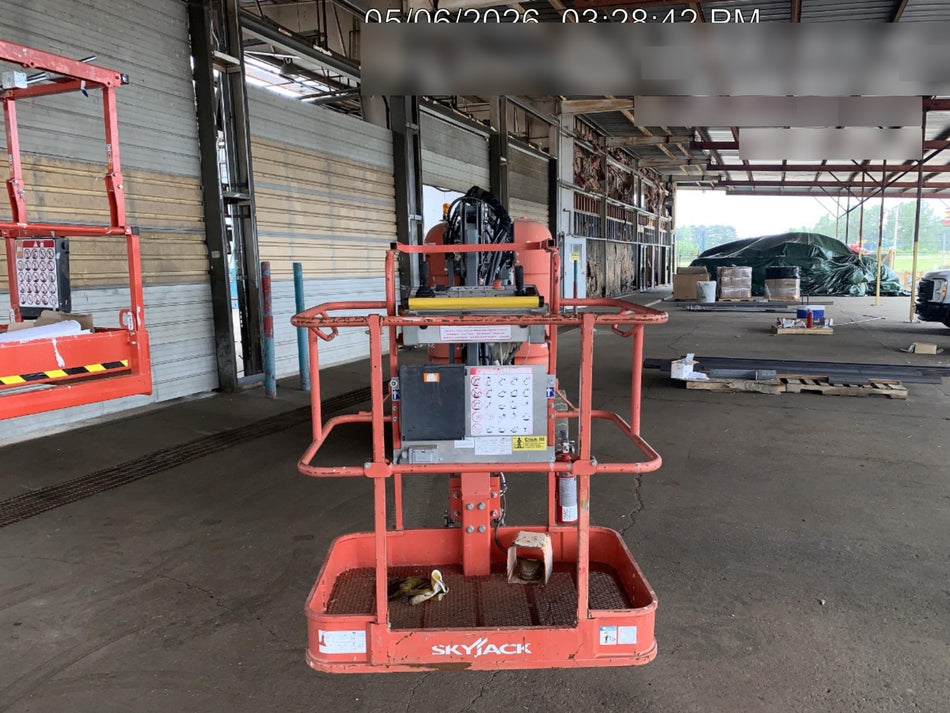 2017 SKYJACK SJ30 AJE
