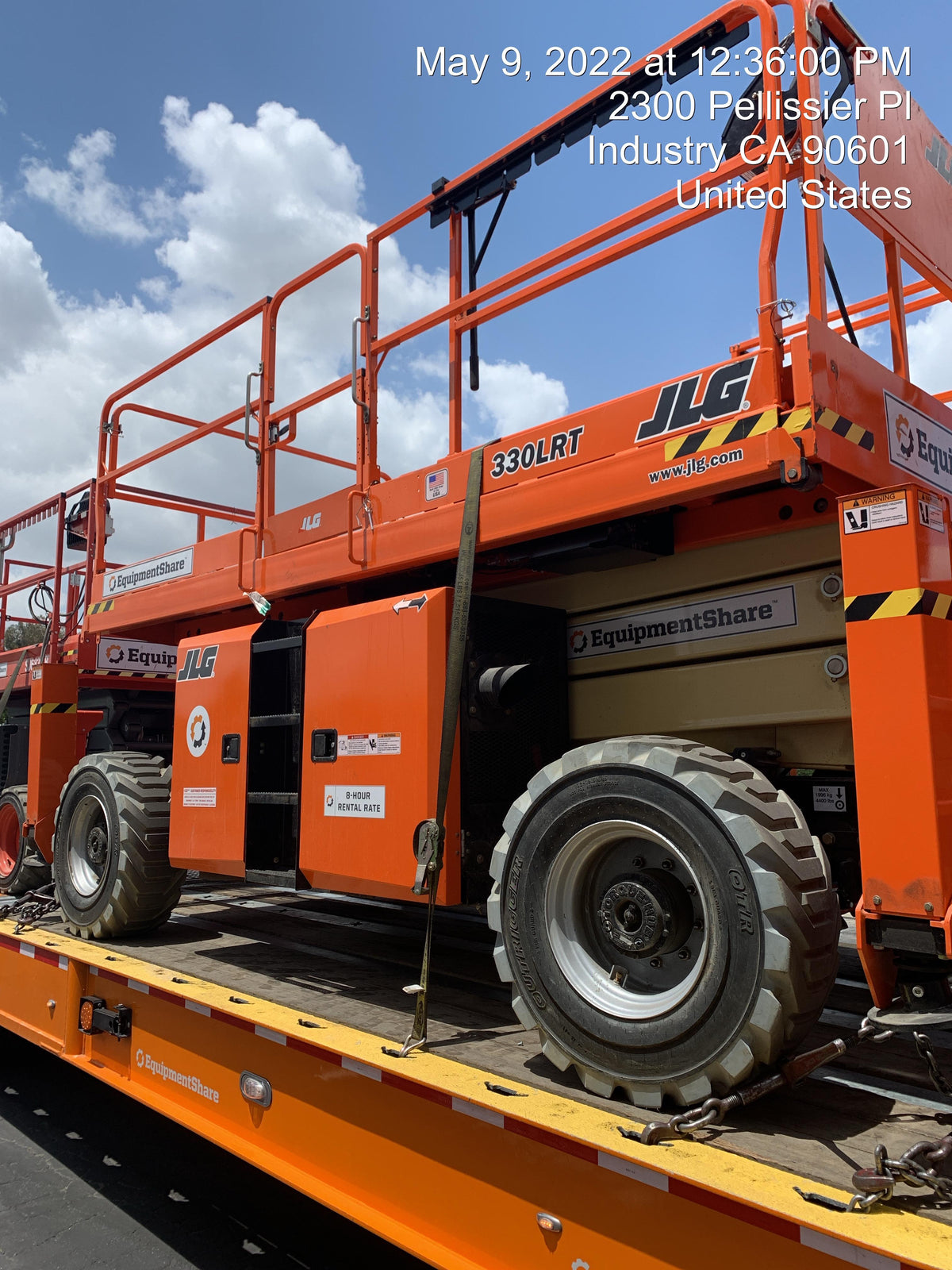 2021 JLG 330LRT