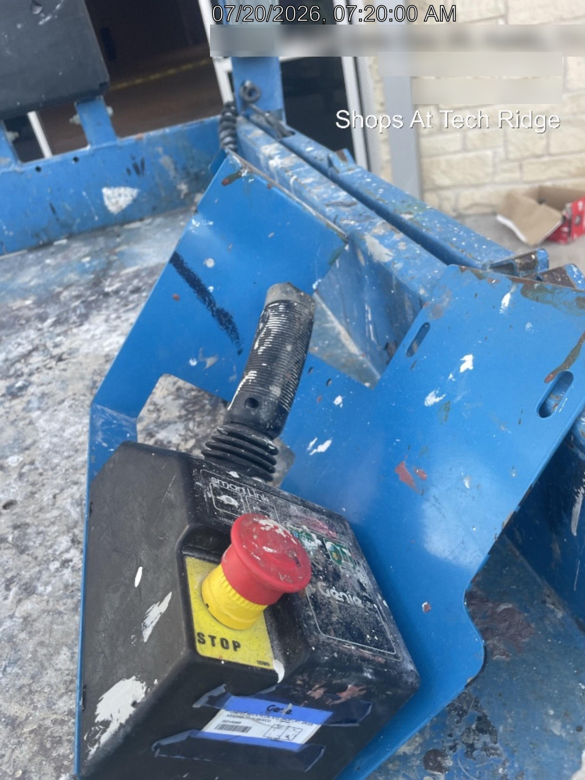 2019 Genie GS-2632 Folding rails with half height swing gate