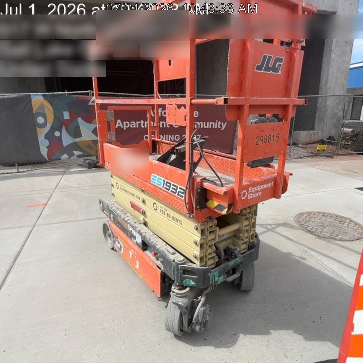 2023 JLG ES1932