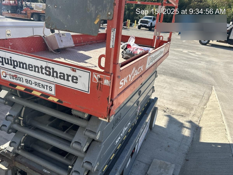 2017 Skyjack SJIII-4740 Standard