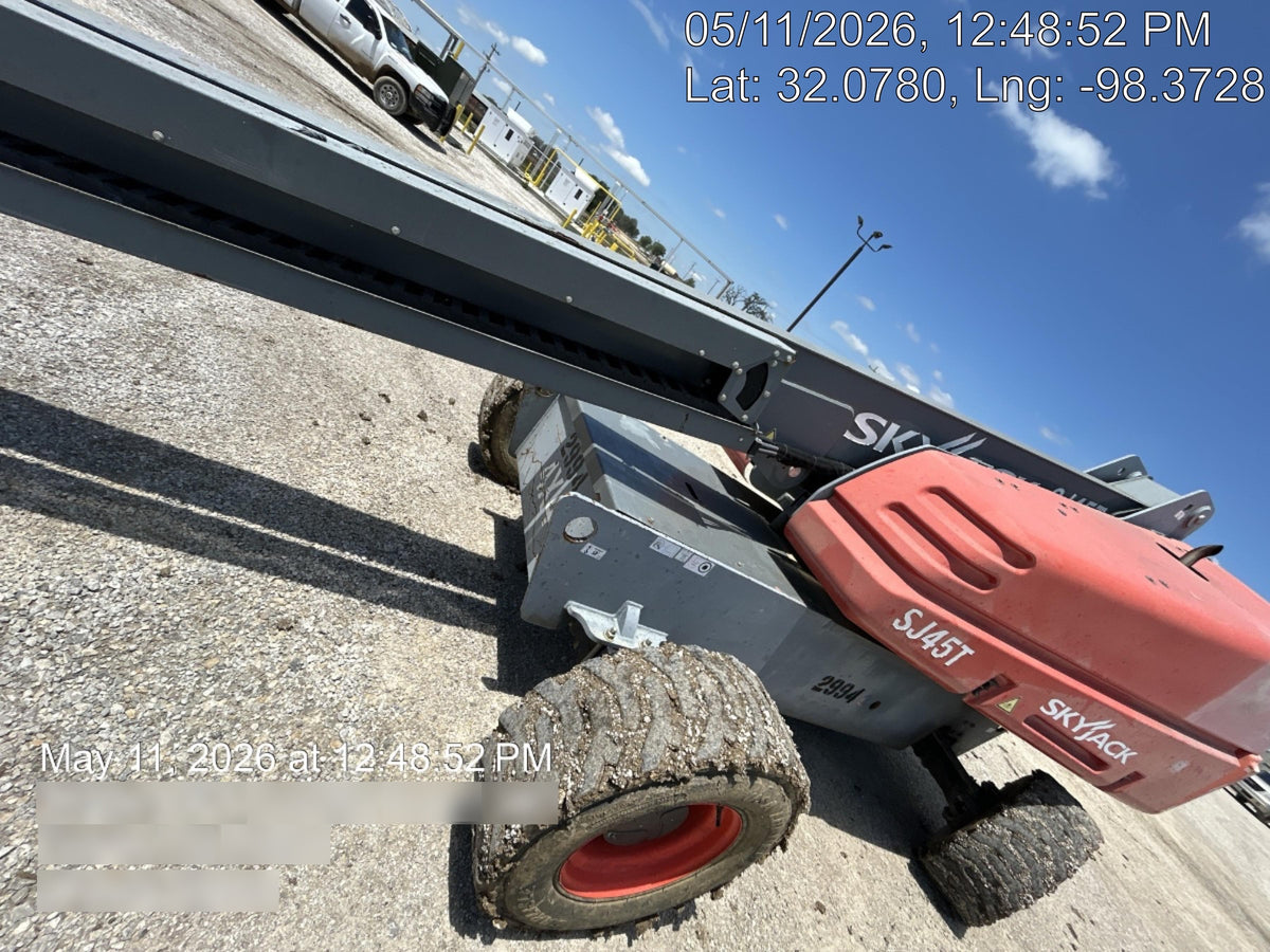 2017 SKYJACK SJ45T+