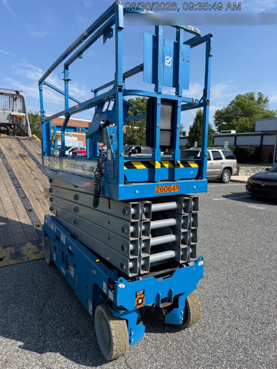 2022 GENIE GS-3232