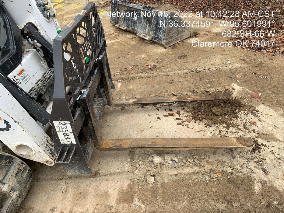 2022 PALADIN 48" Pallet Forks - Paladin