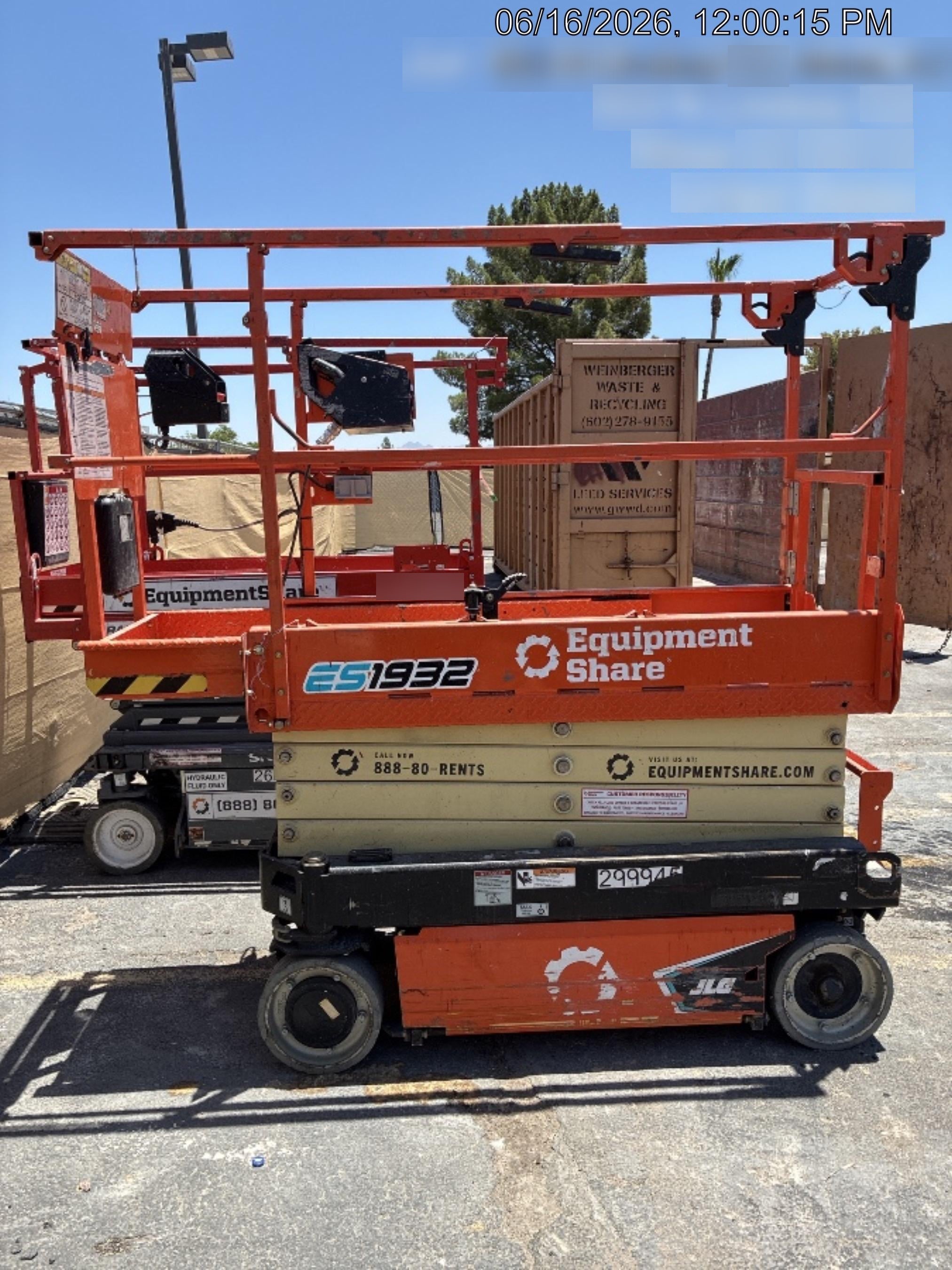 2023 JLG ES1932