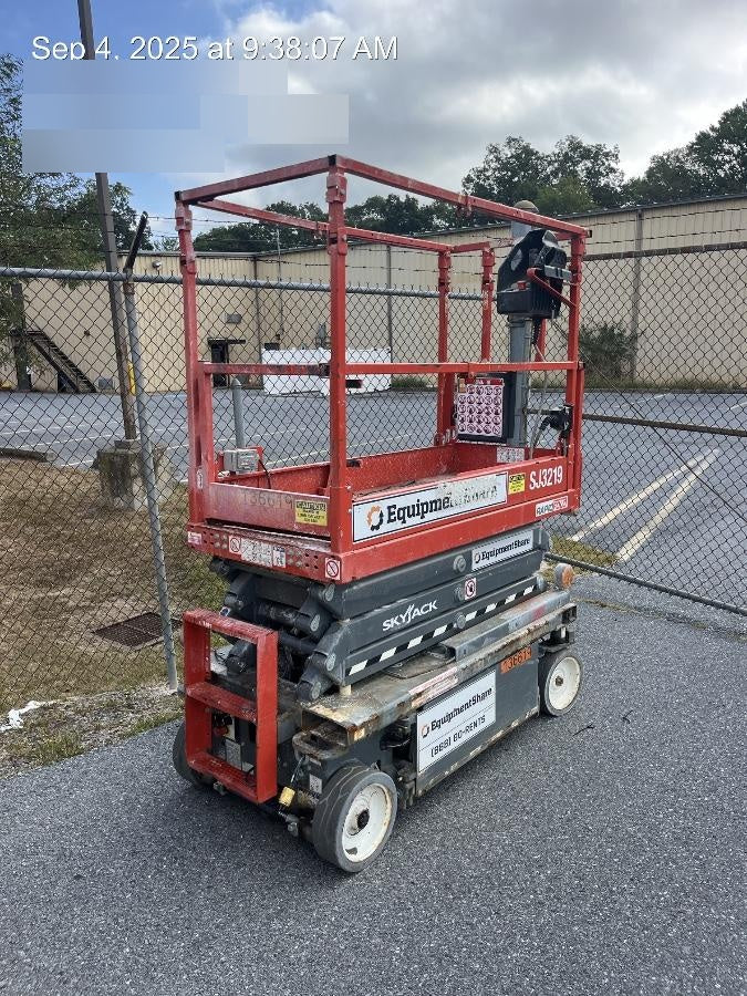 2021 SKYJACK SJ3219