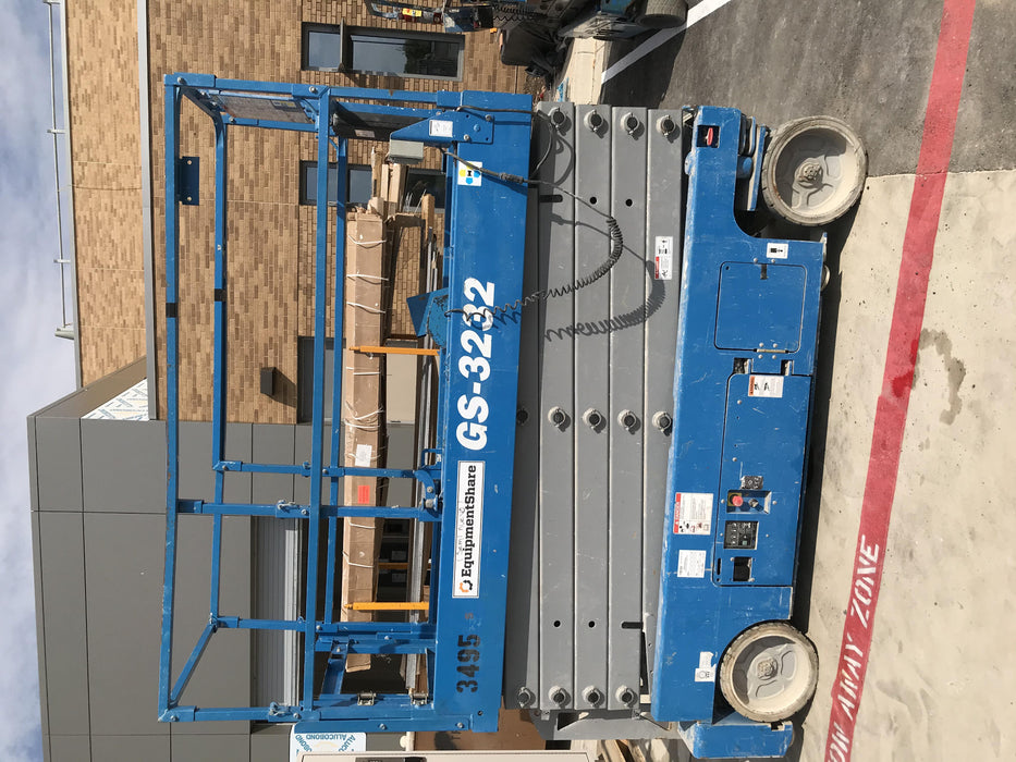 2017 Genie GS-3232 Standard