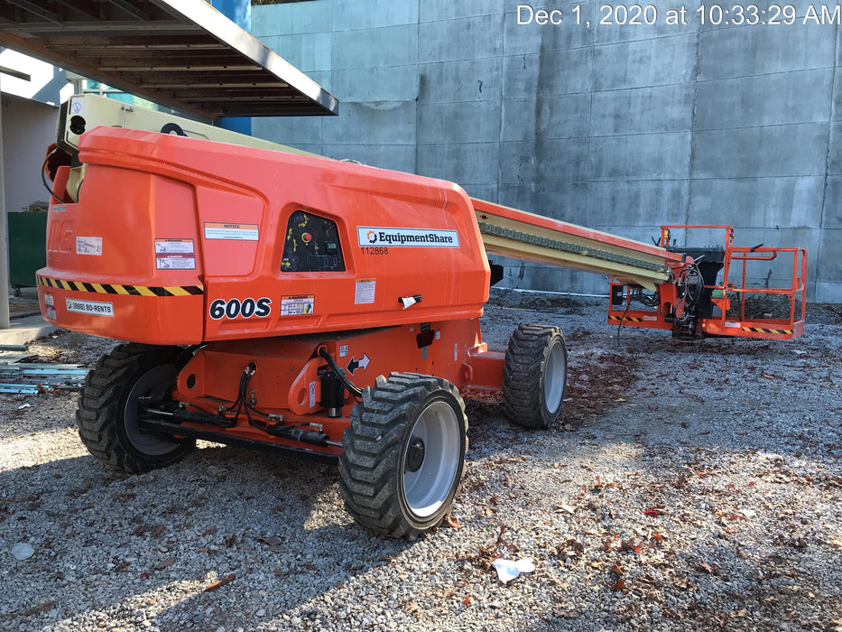 2020 JLG 600S