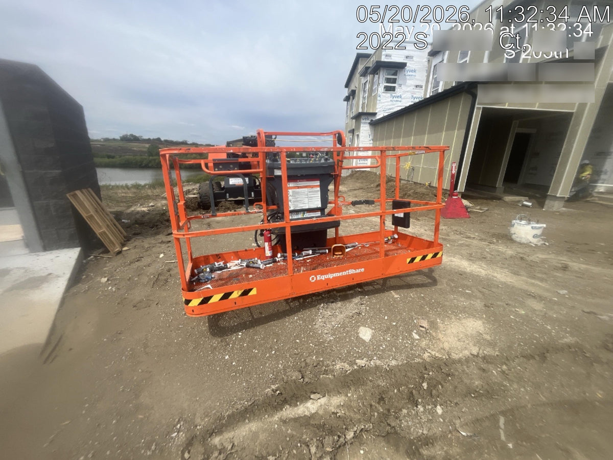 2025 JLG 660SJ