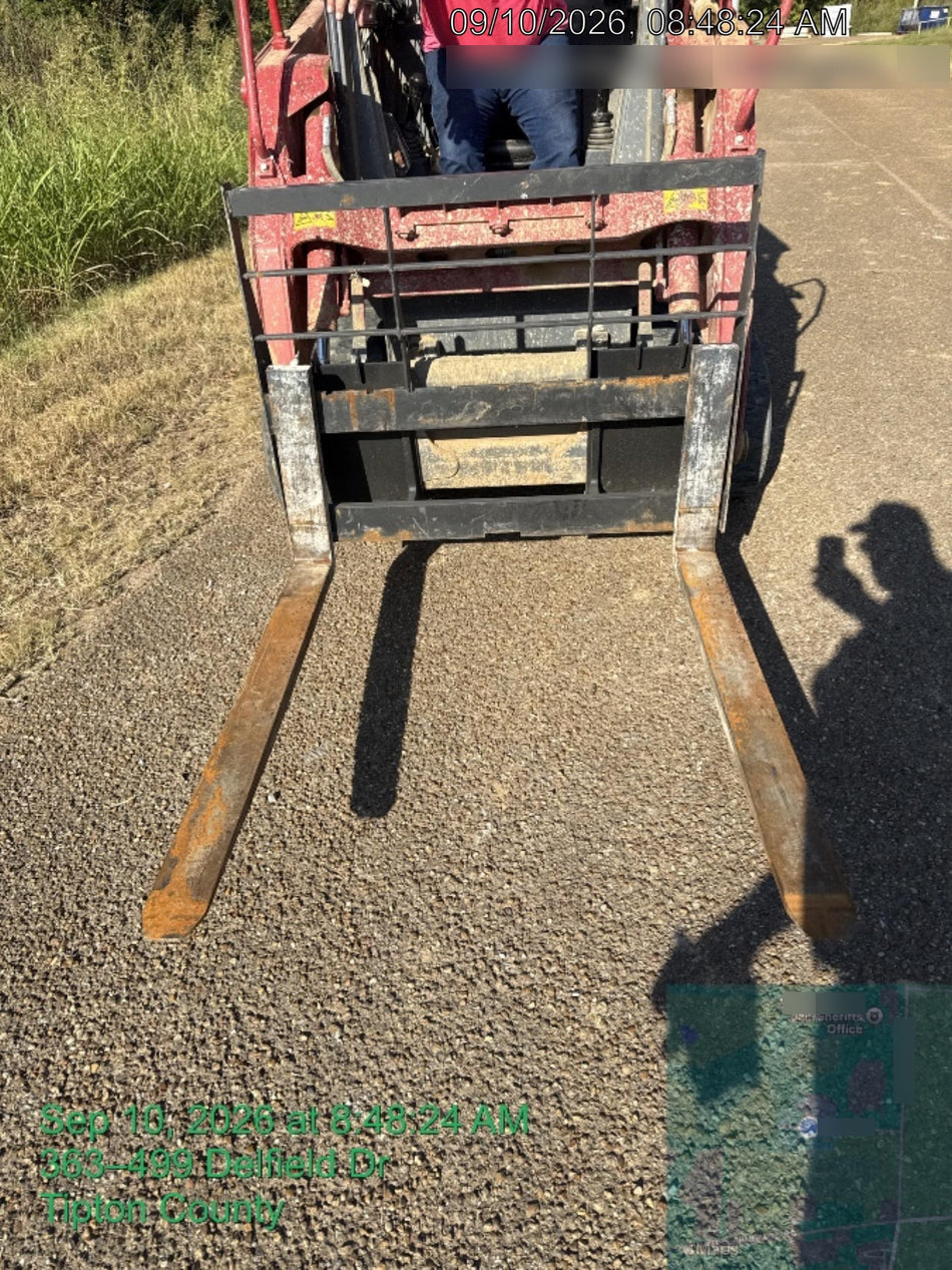 2025 ARROW MATERIAL HANDLING 72" Pallet Forks - Arrow