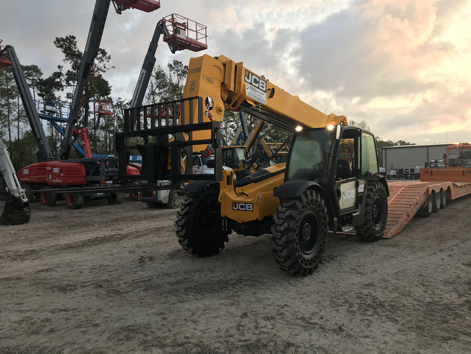 2020 JCB 509-42 Cab/Heat/Air, Solid Tires, Work Lights, Beacon, Aux Hydraulics, Back up Alarm, Lifting Eye, ES Decals
