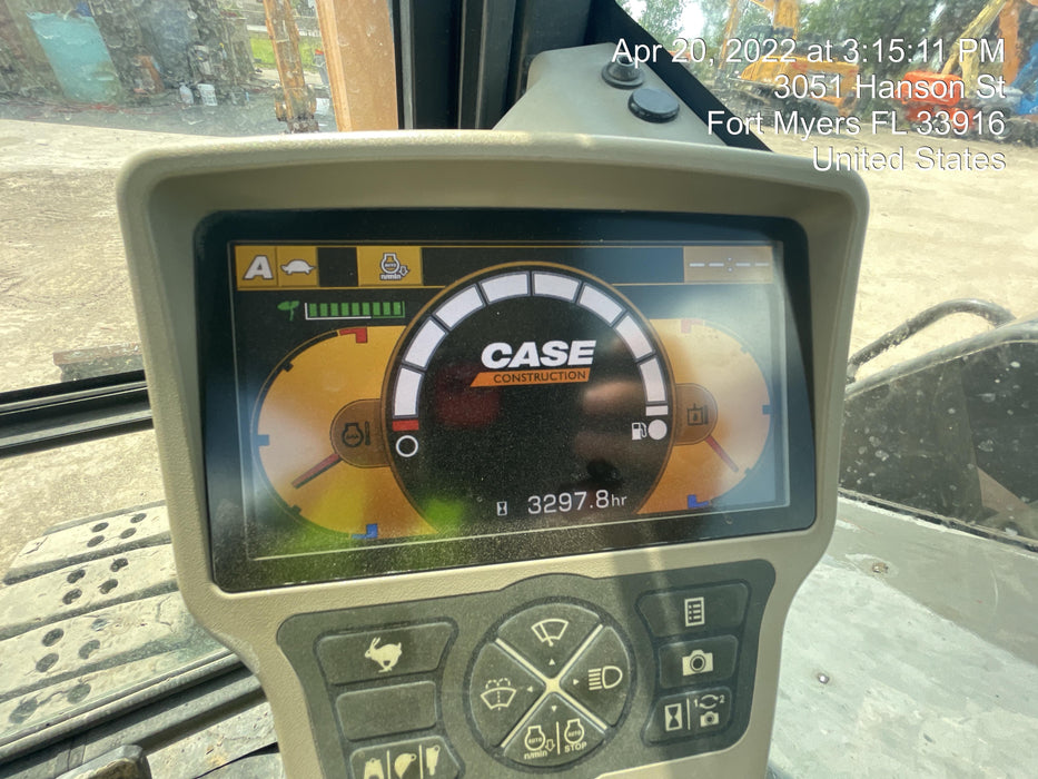 2015 Case CX80C CLOSED CAB, A/C,RUBBER TRACKS PADS,7'-2" ARM,THUMB