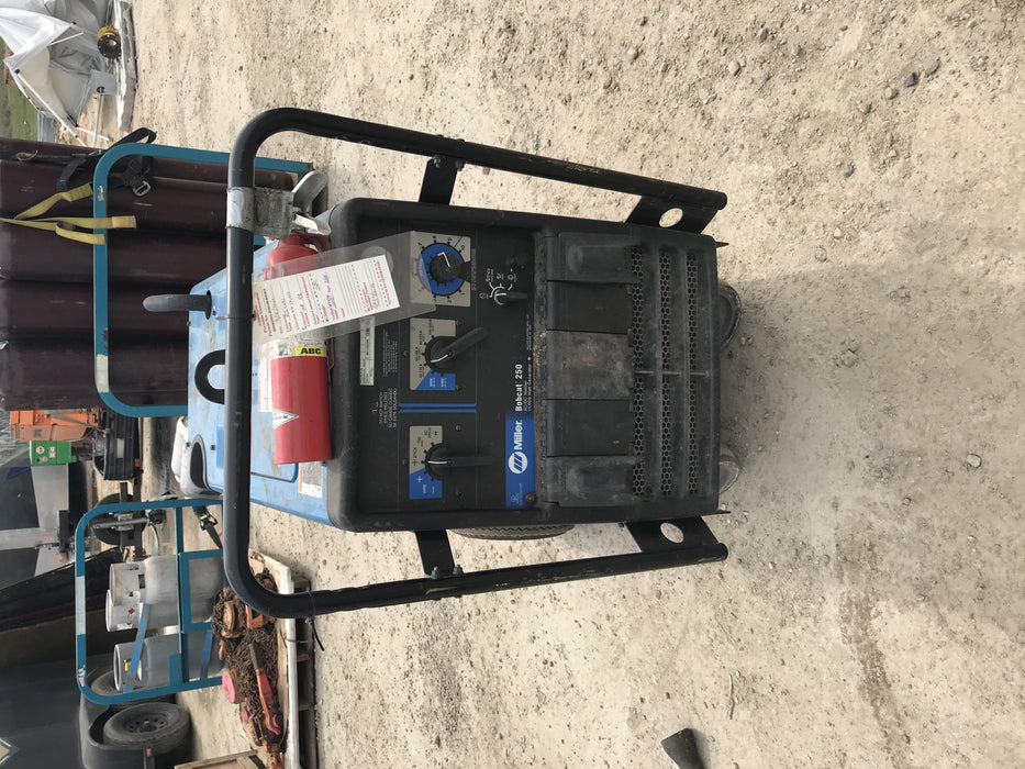 2019 Miller Electric BOBCAT 250 LP/Propane, Running Gear, Tank Bracket, Hose