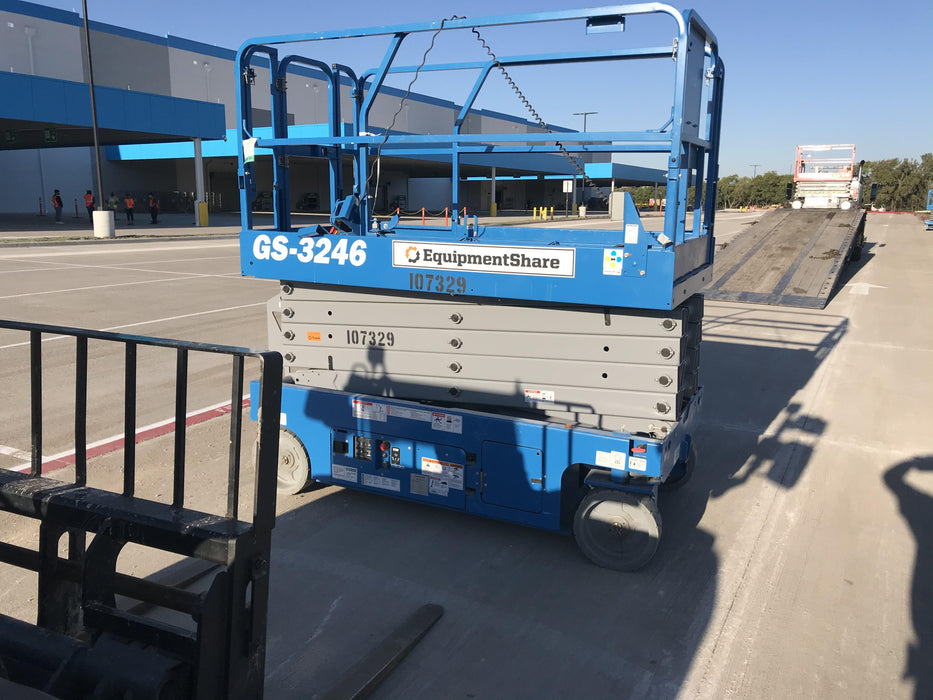 2020 Genie GS-3246 Standard, Folding full height swing gate