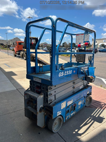 2019 Genie GS-1930 Fixed Rails with Chain Entry