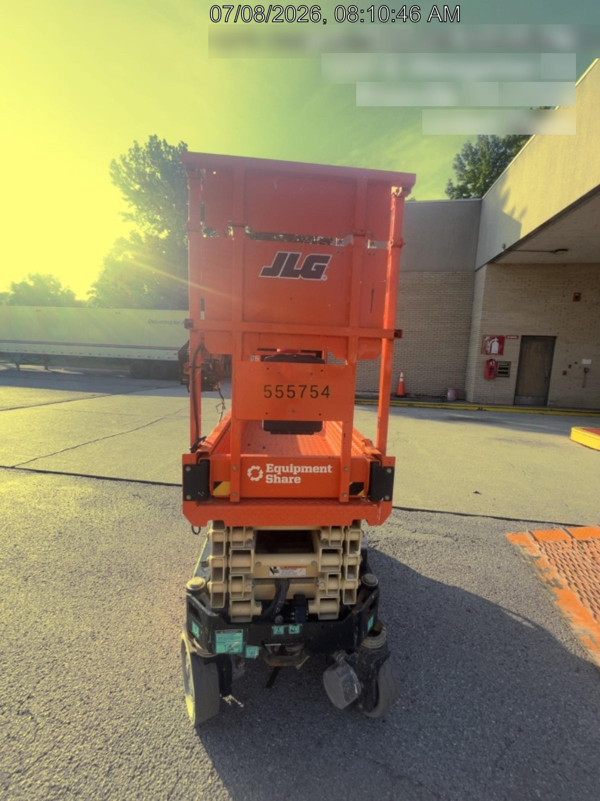 2025 JLG ES1932