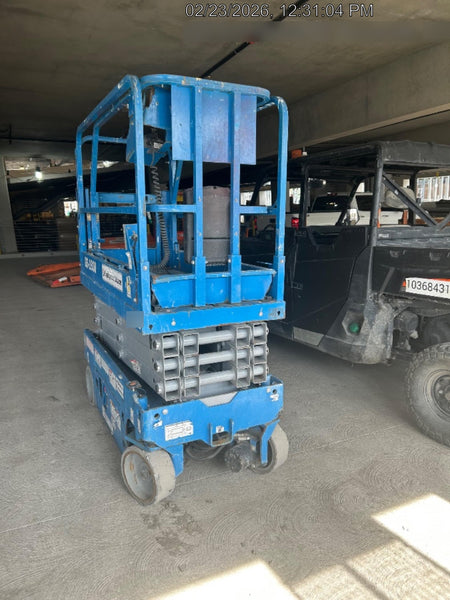 2019 Genie GS-1930 Half Height Swing Gate, 800W Inverter