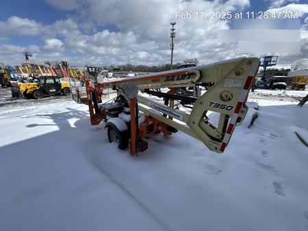 2022 JLG T350