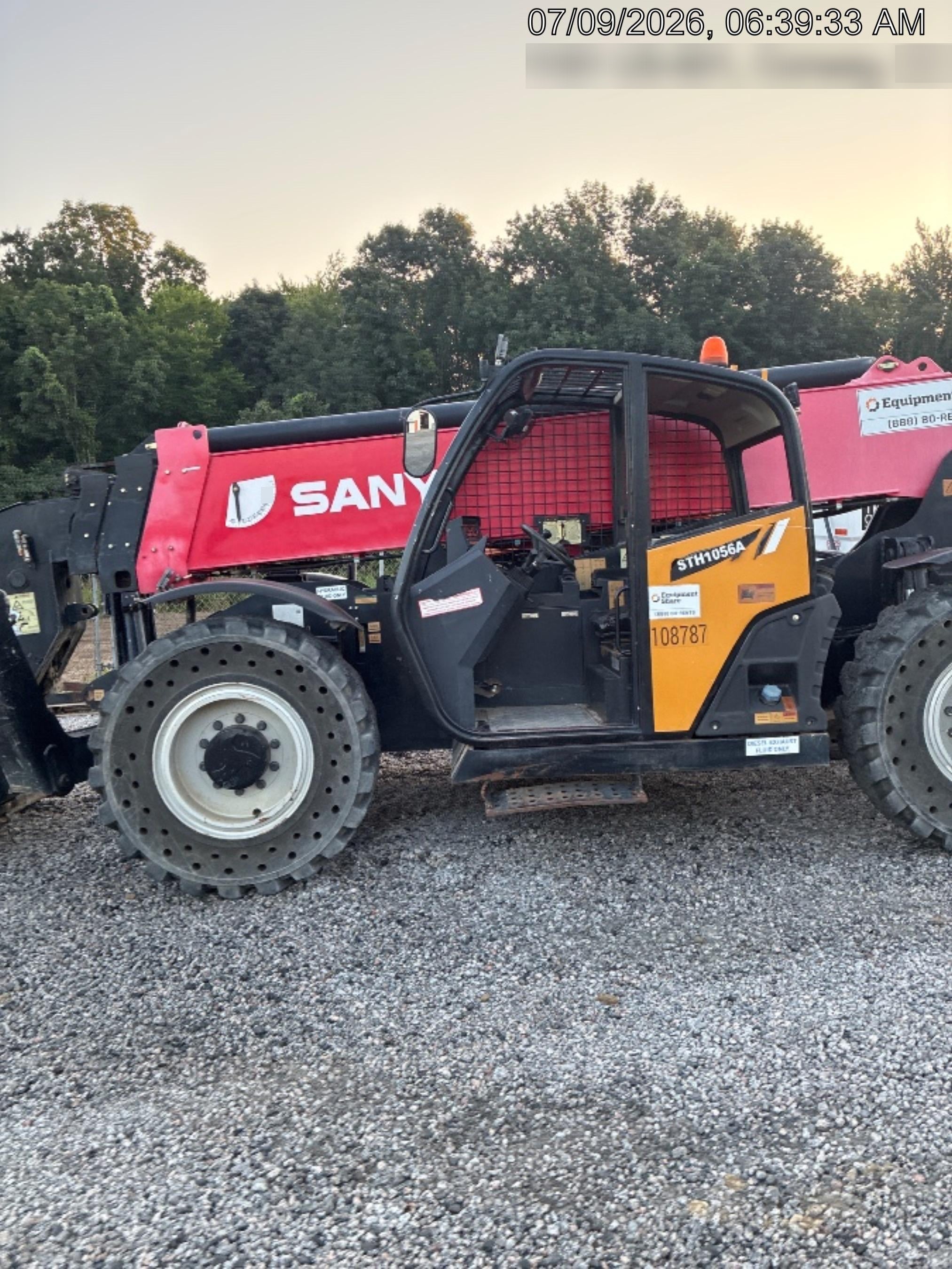 2020 SANY STH1056