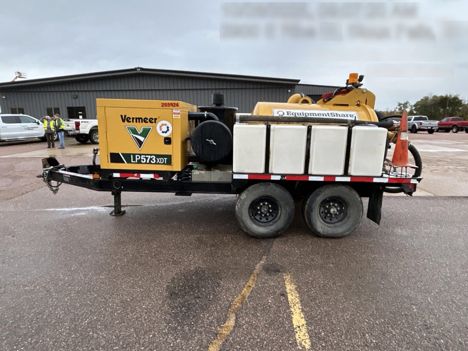 2022 VAC-TRON LP573XDT