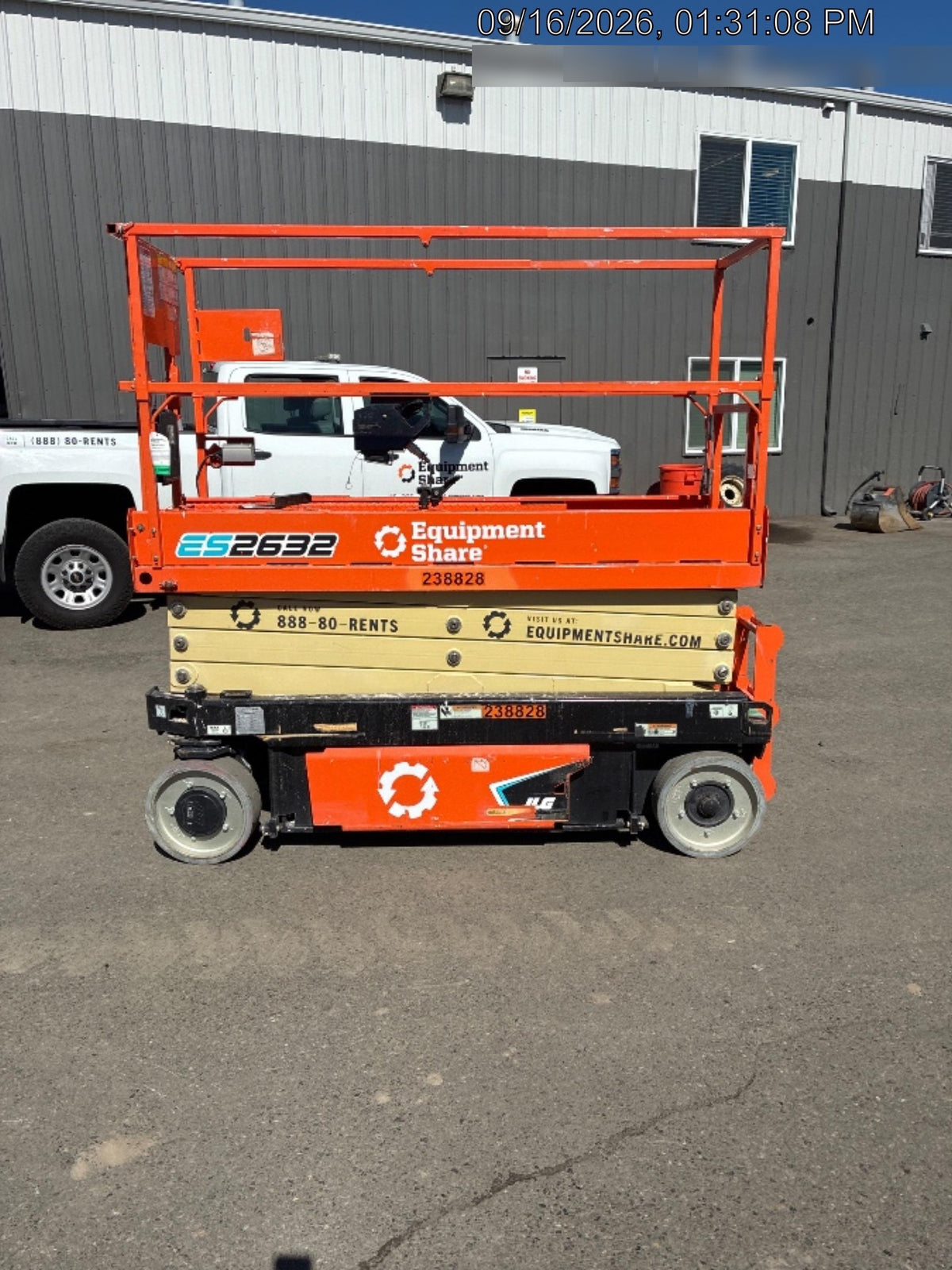 2022 JLG ES2632