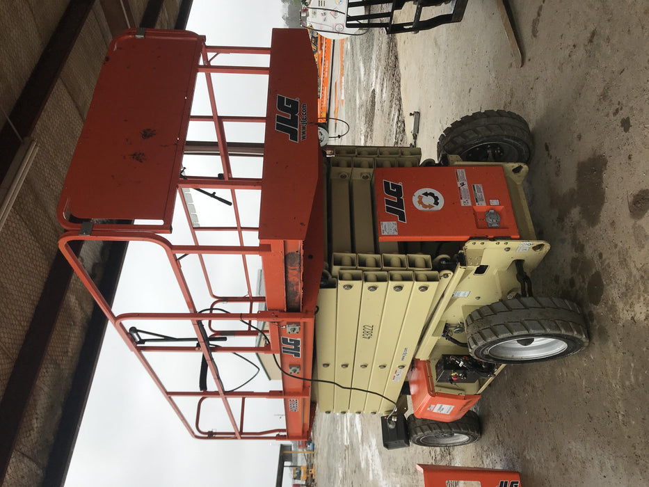 2019 JLG 4069LE Solid Non Marking Tires, Rotating Beacon