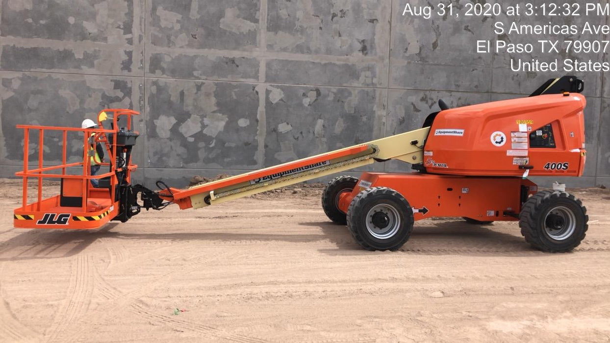 2020 JLG 400S