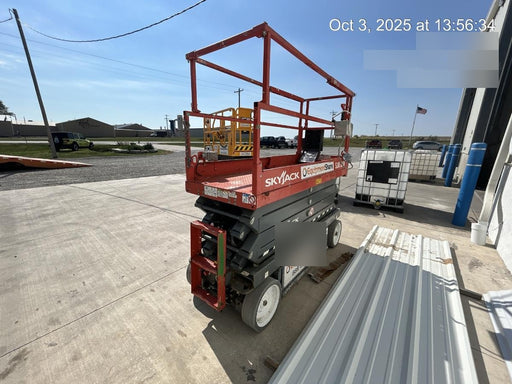2018 Skyjack SJIII-3226 Skyjack SJIII3226 Scissor Lift w/Trojan Batteries